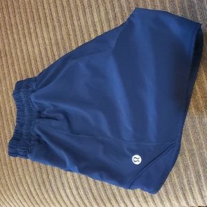 Lululemon short